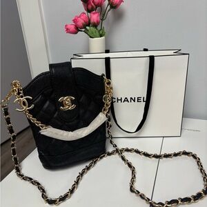 GWP Black Quilted Vegan Leather Chain Bag